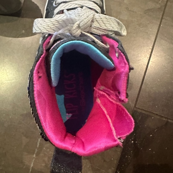 Girls Skechers high top, size 12.5 - Picture 6 of 6